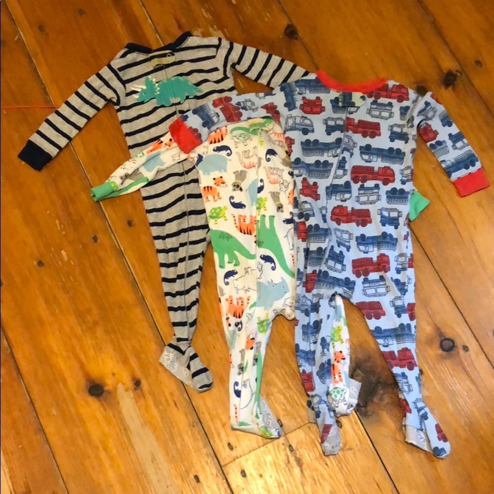 Set of 3 footsie pajamas 12 month